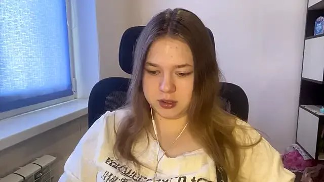 TomikoPfau — Freechat on StripChat