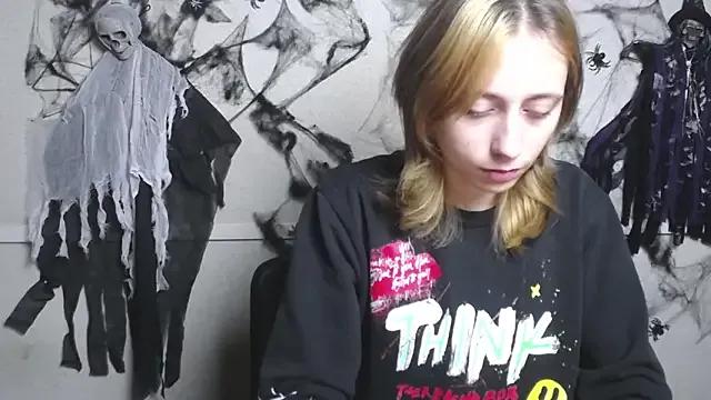 Masturbate to 23 years old TracyLll from StripChat TracyLll from StripChat