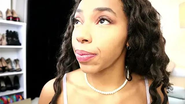 Sexy Valeriestyle wants you to fuck her body now Valeriestyle from StripChat