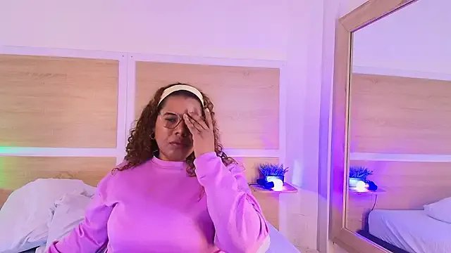 Your_big_ebony_goddness — rain squirt