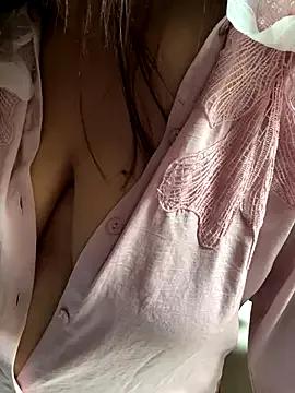 Try Your_Chitrakshi, she wants to masturbate for you Your_Chitrakshi from StripChat