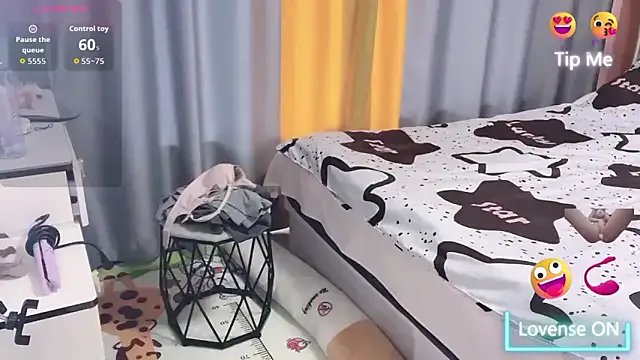 zhnly — Freechat on StripChat